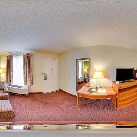 Quality Inn North Battleboro Buitenkant foto