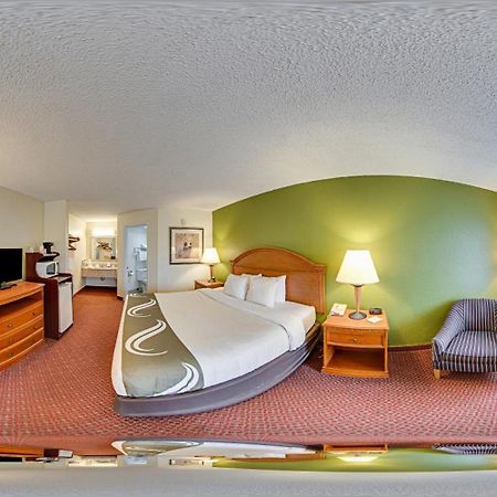 Quality Inn North Battleboro Buitenkant foto