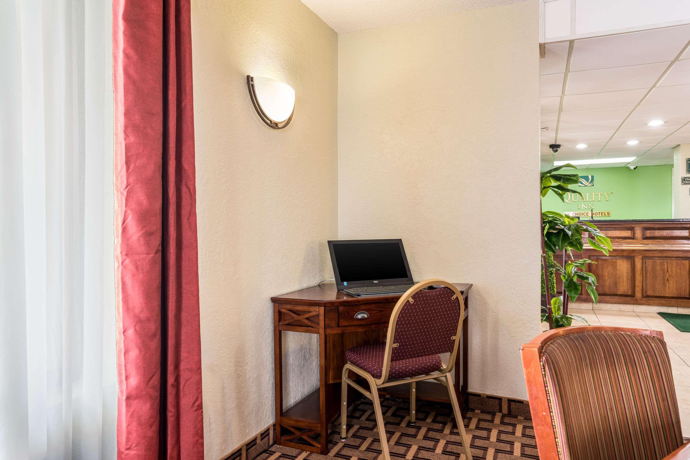 Quality Inn North Battleboro Buitenkant foto