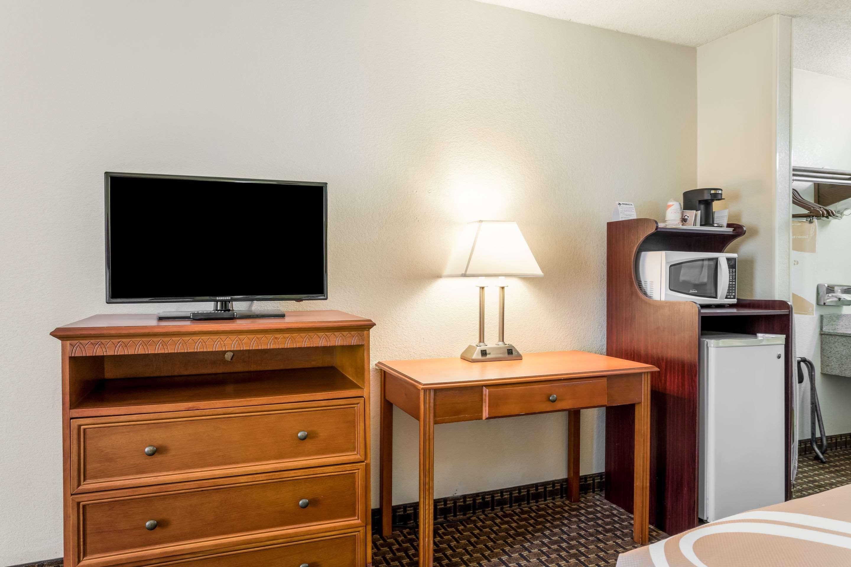 Quality Inn North Battleboro Buitenkant foto