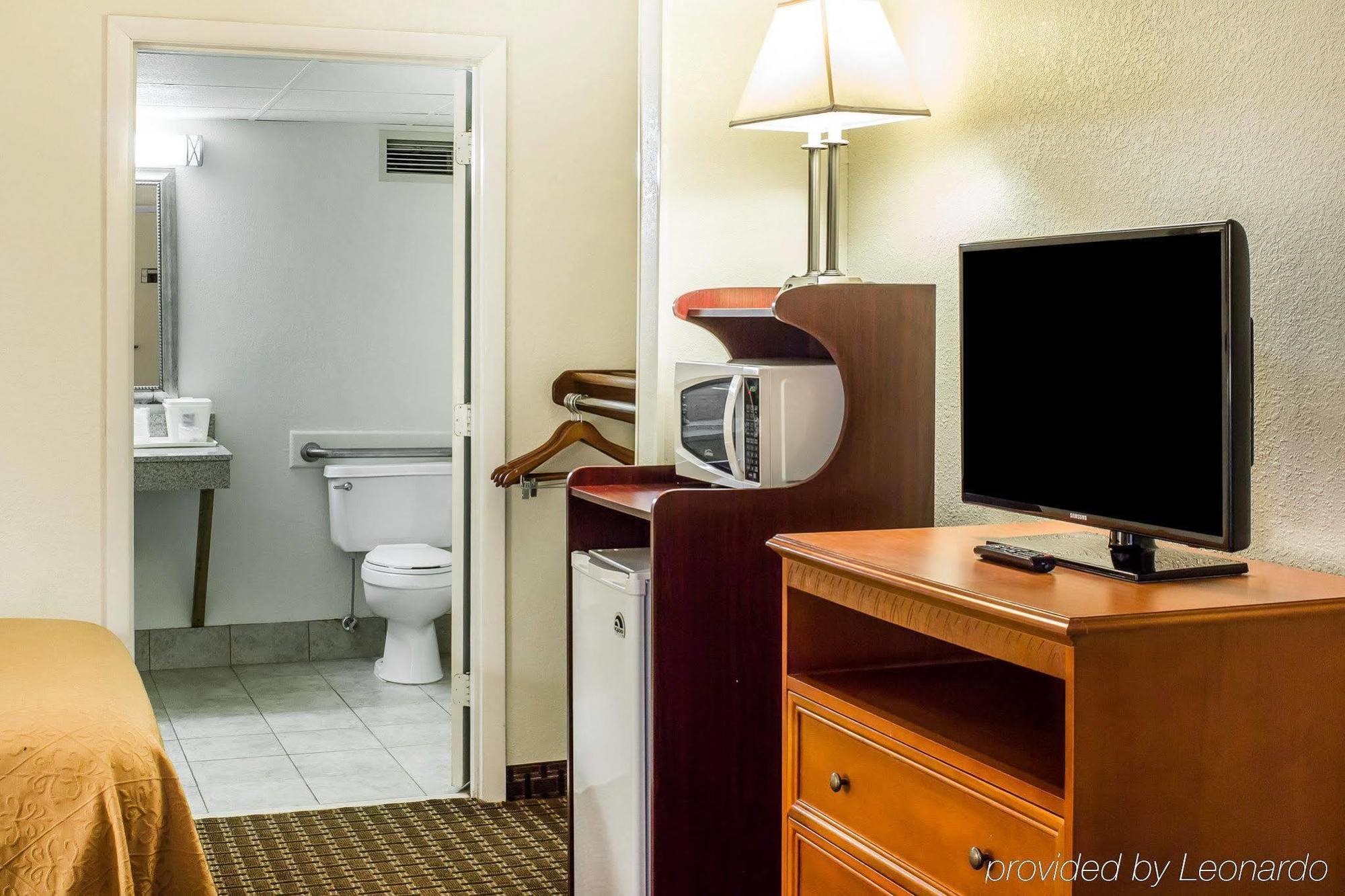 Quality Inn North Battleboro Buitenkant foto