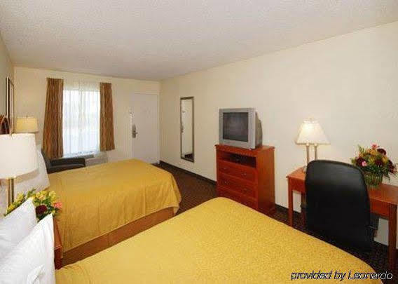 Quality Inn North Battleboro Buitenkant foto
